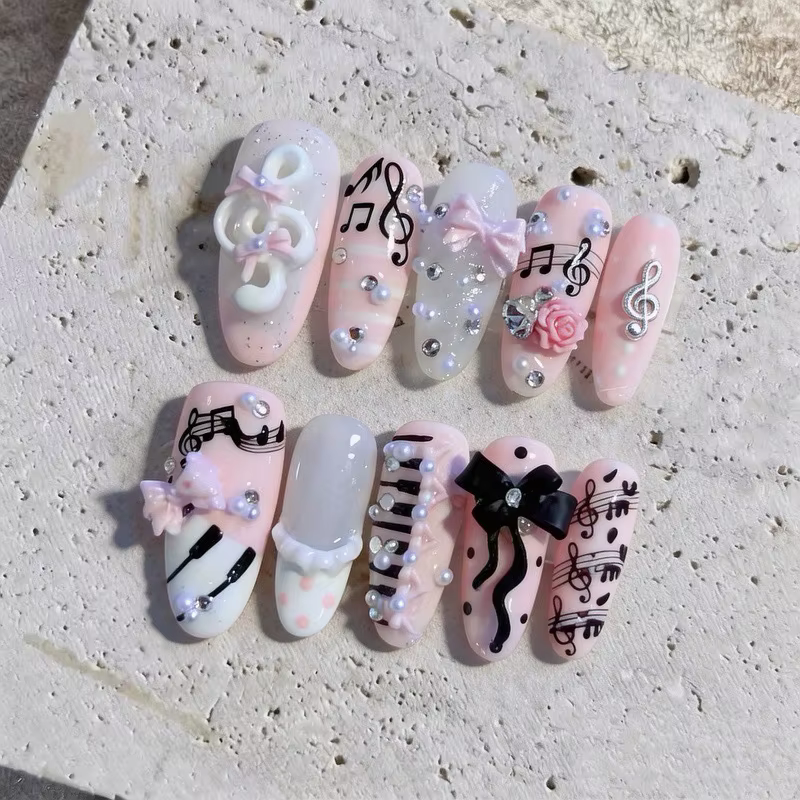 Nouvelles 10 pièces Ongles artificiels faits main Muse Rose Noir, motif Note de musique 3D et Nœud Y