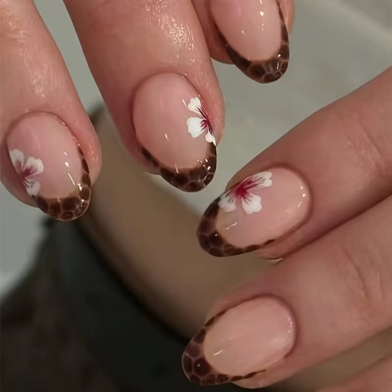 Faux ongles ambre de Style français, 24 pièces, pointes d'ongles à pression courtes et carrées, moti
