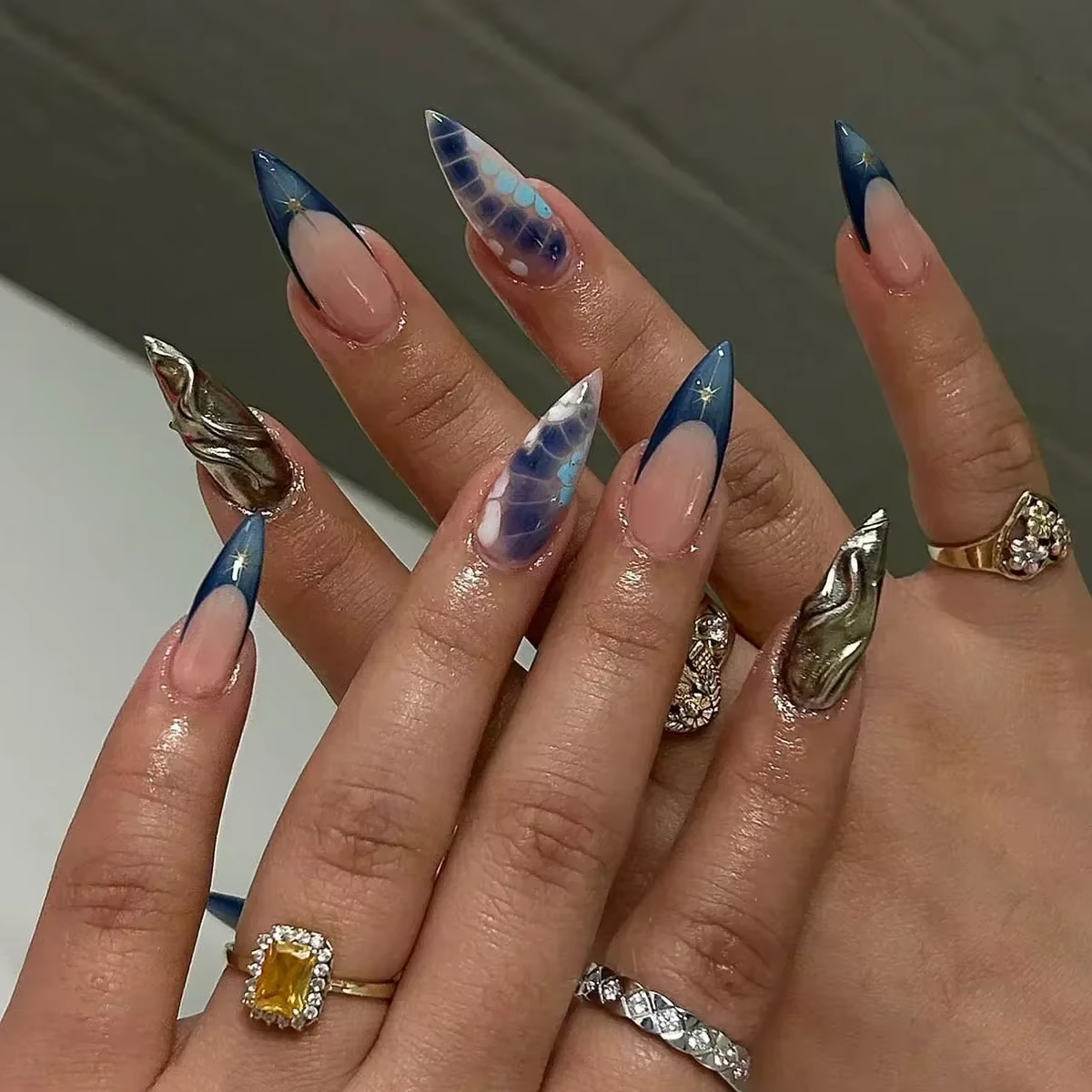 Faux ongles français en amande, 24 pièces, paillettes avec strass, portables, artificiels, simples,