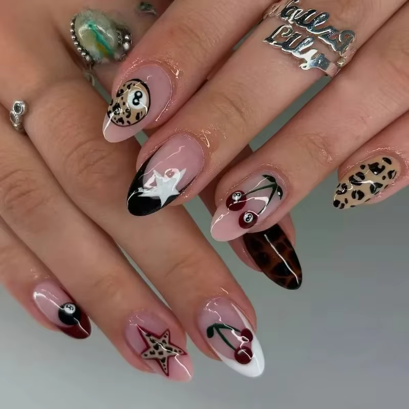 24 pièces à pois faux ongles doux Cool amande presse sur ongles automne hiver Nail Art rayure frança