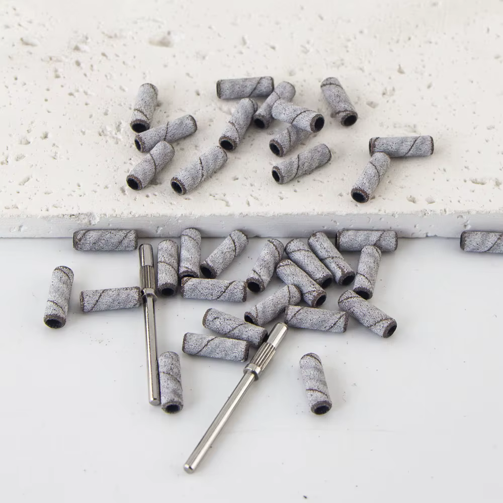 100 pièces 3.1mm Mini petites bandes de ponçage avec 2 pièces jeu d'embouts de mandrin forets à ongl