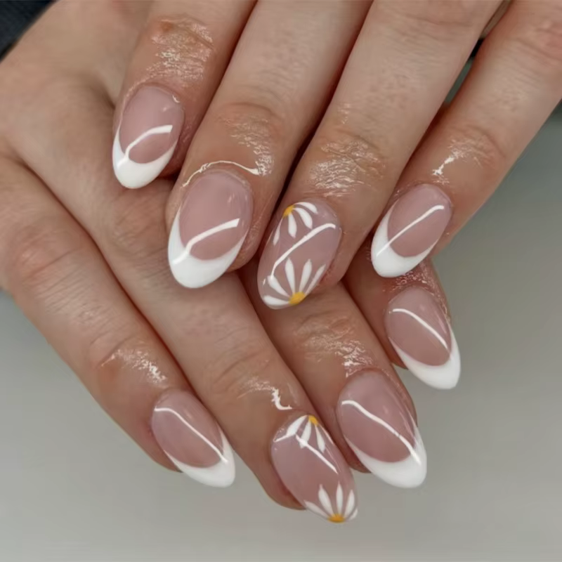 Rose rouge Rose fleurs français portable Nail Art mode court carré faux ongles détachable fini faux 