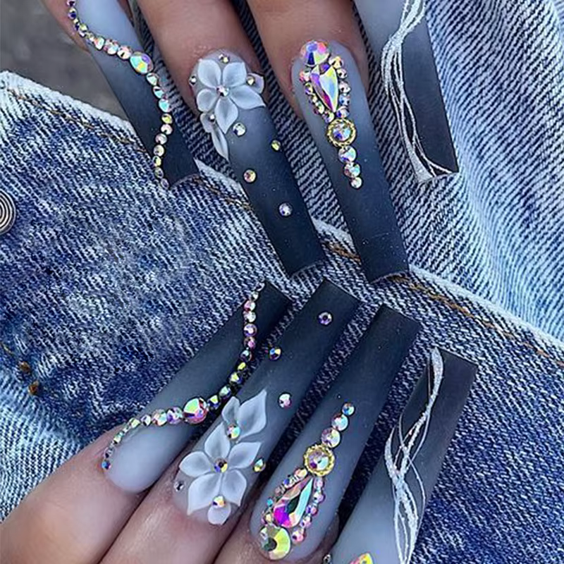 Faux ongles mi-longs avec motif de fleur en forme de cœur 3D, dégradé violet rouge, pointes de Balle
