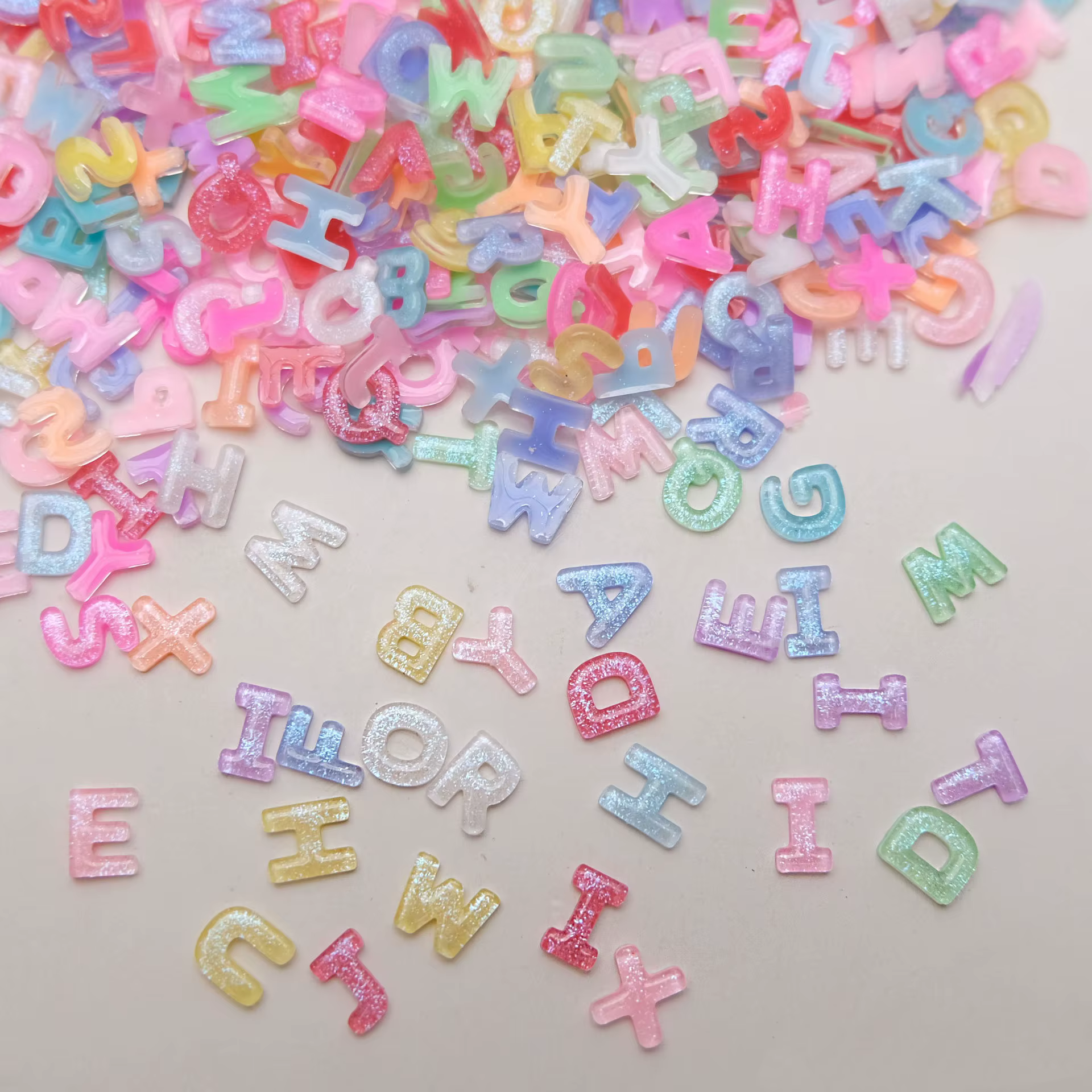 Breloques pour ongles de dessin animé, 26 lettres, transparent sur glace, flash fin, lettre ABC, acc