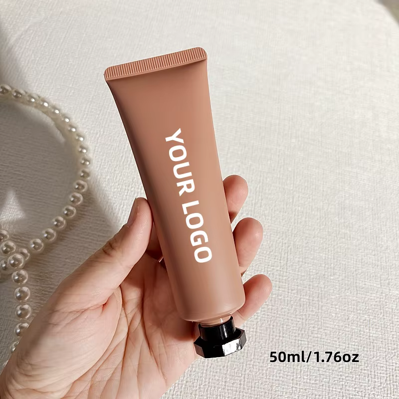 【Logo personnalisé】 50 pièces Prix de gros personnalisé Tube souple vide brun de 50 ml pour gel cosm
