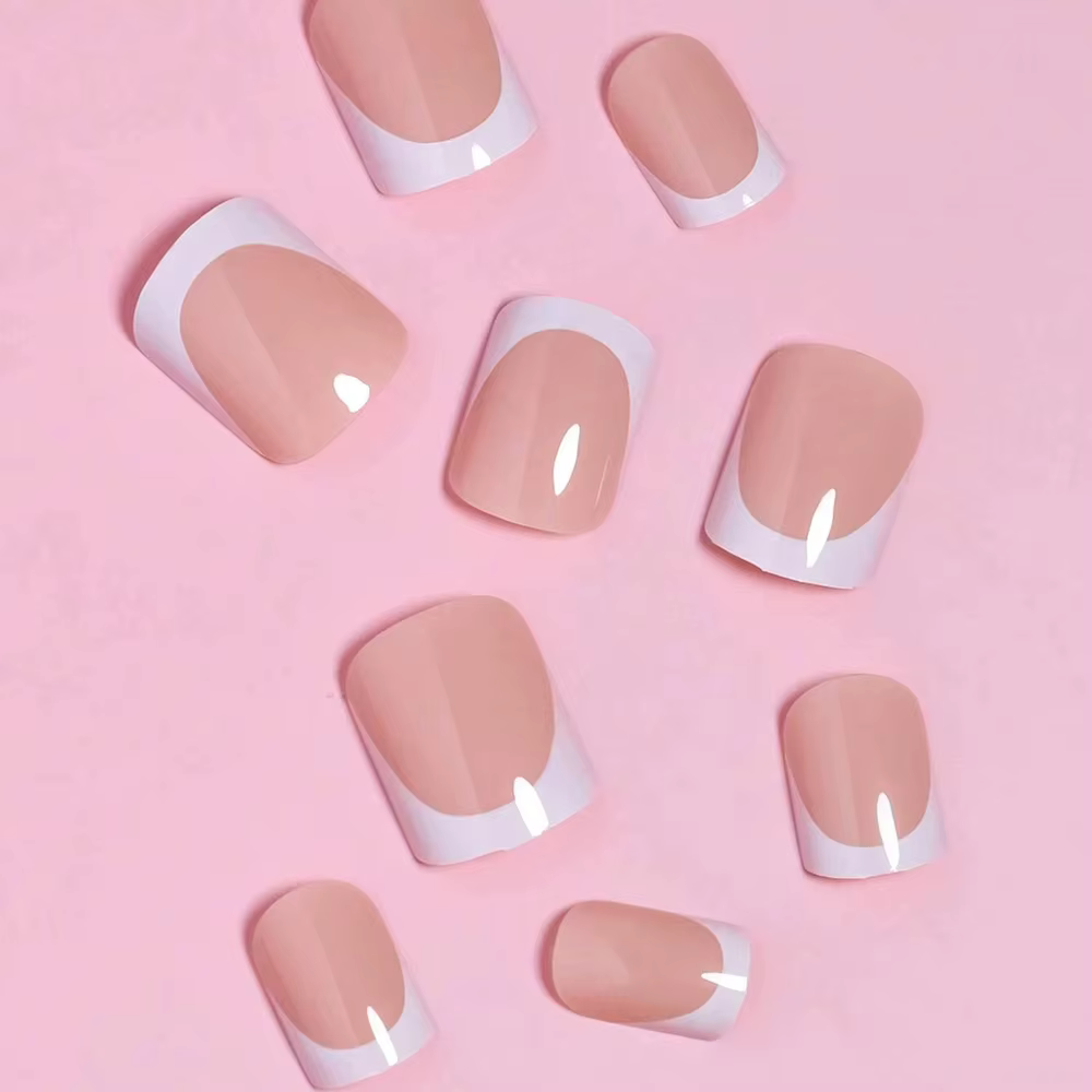 Faux ongles courts et carrés pour couples, nail art, rose, français, rendez-vous en plein air, soiré