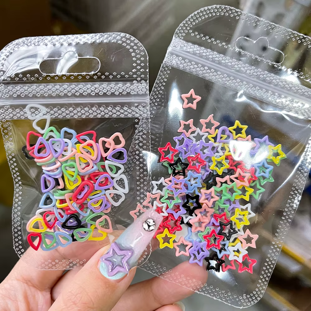 Décorations pour Nail Art colorées mixtes, 100 pièces/sac, étoile ajourée et cœur, breloque mate, ac