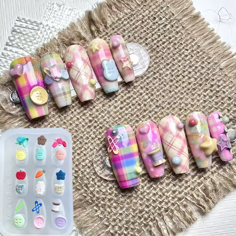 Un moule à ongles de dessin animé, porte-clés, serrure d'amour, bouton étoile, bouton de forme irrég