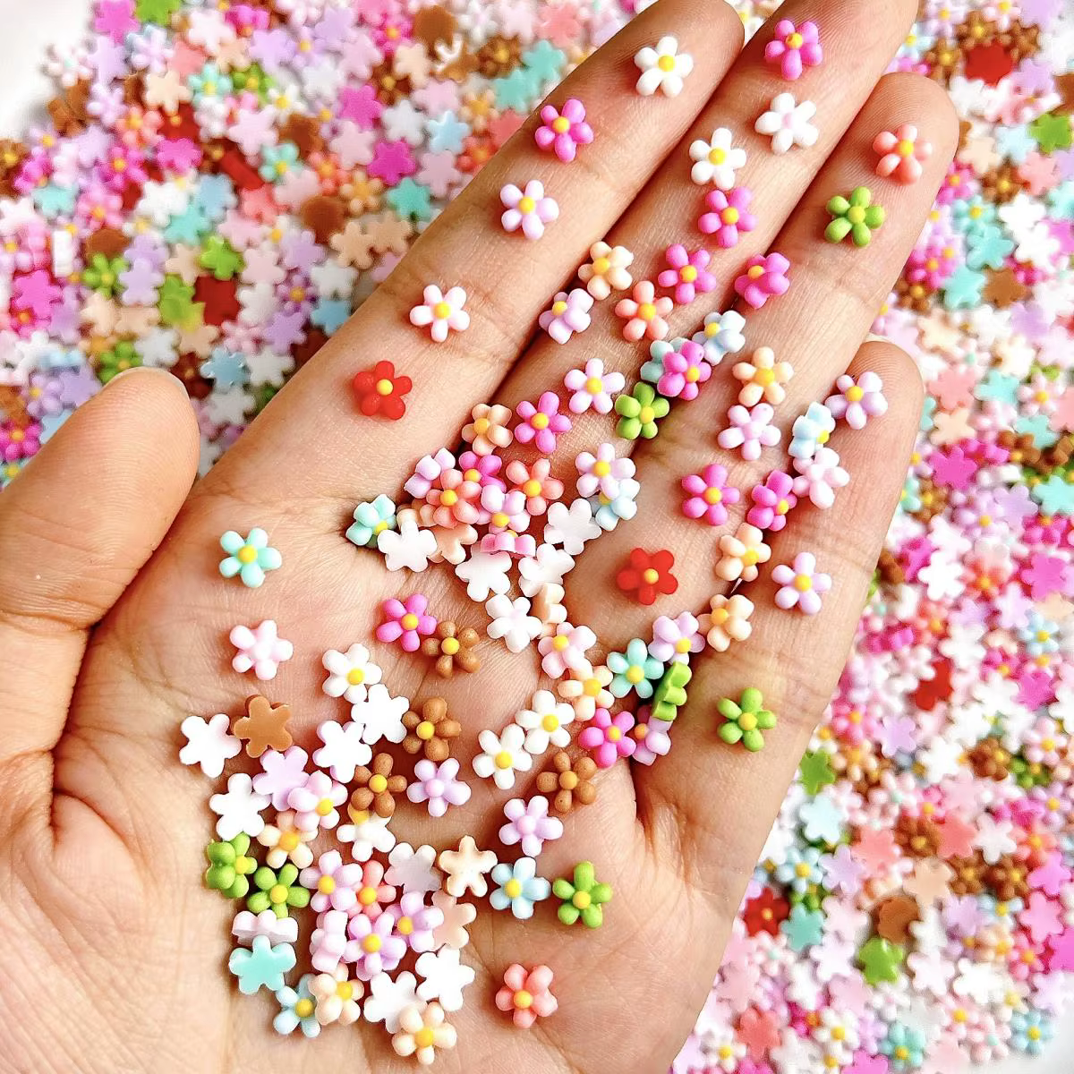 Breloques pour ongles en résine, mélange de fleurs 3D, dessin animé mignon qui brille dans la nuit,