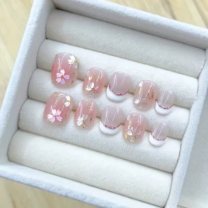 Faux ongles rose doux faits à la main pour femmes et filles, accents de fleurs et de paillettes, poi