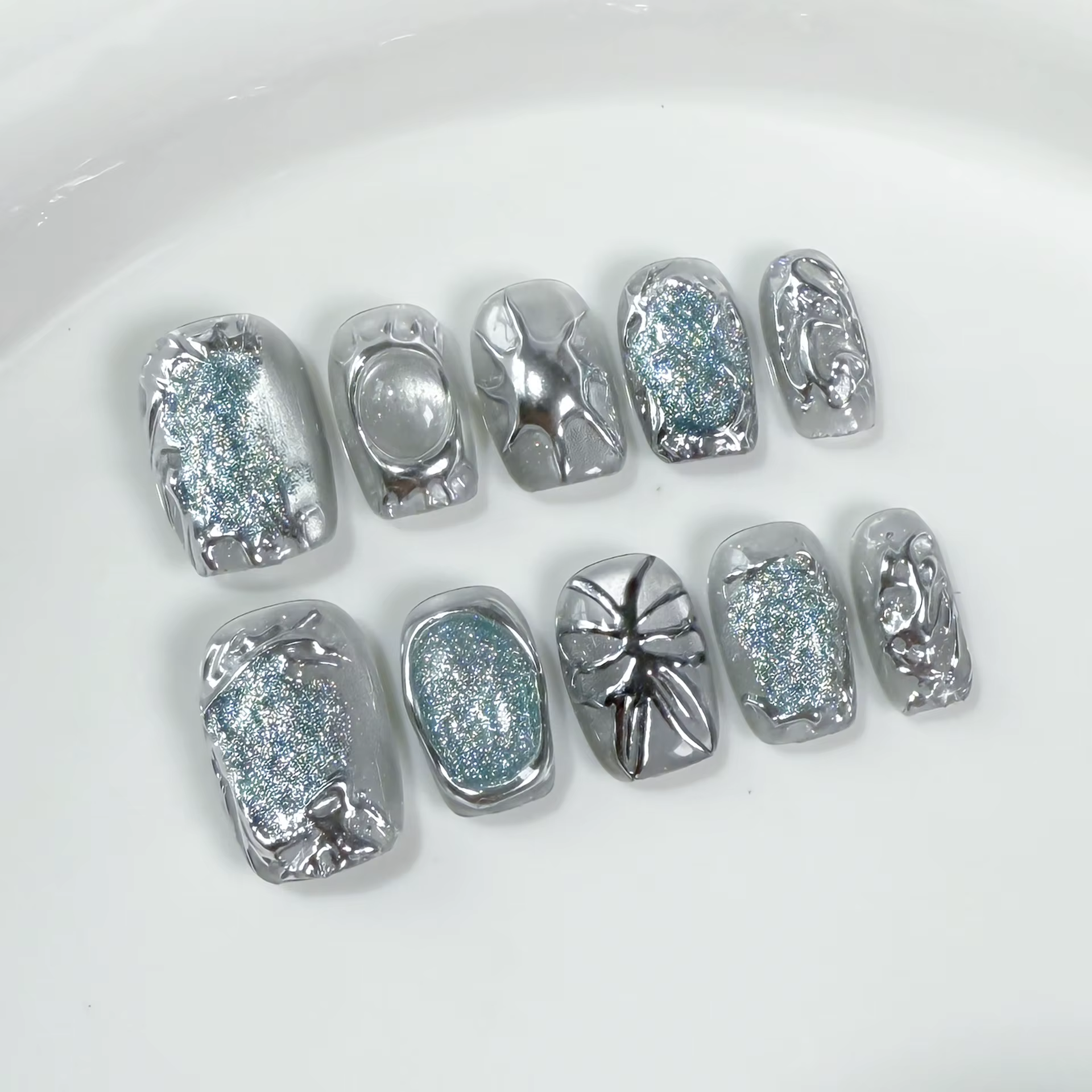 Faux ongles courts, doux et frais, faits à la main, Design à couverture complète, tête ronde, manucu