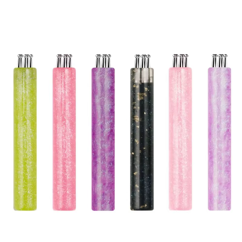 Brosse à ongles en acrylique avec poignée ciel étoilé |   Poils en acier inoxydable, essentiels pour