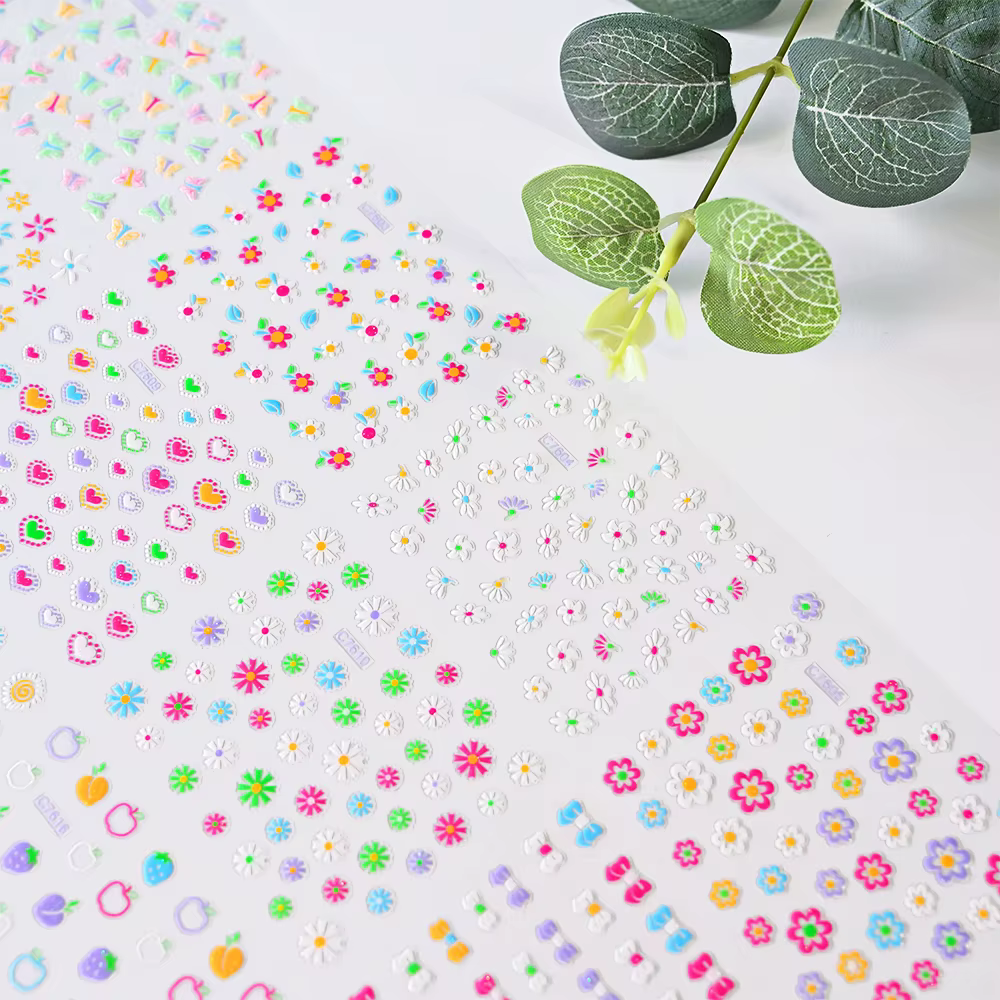 24 pièces mignon coloré fleur ongles autocollants été Kawaii papillon pétale Nail Art décalcomanies