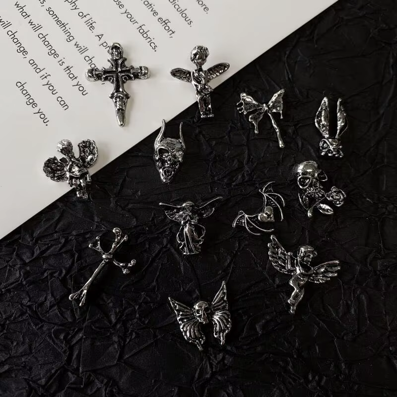 Breloques gothiques pour Nail Art, Style Punk, alliage d'argent Antique, accessoires de croix cathol