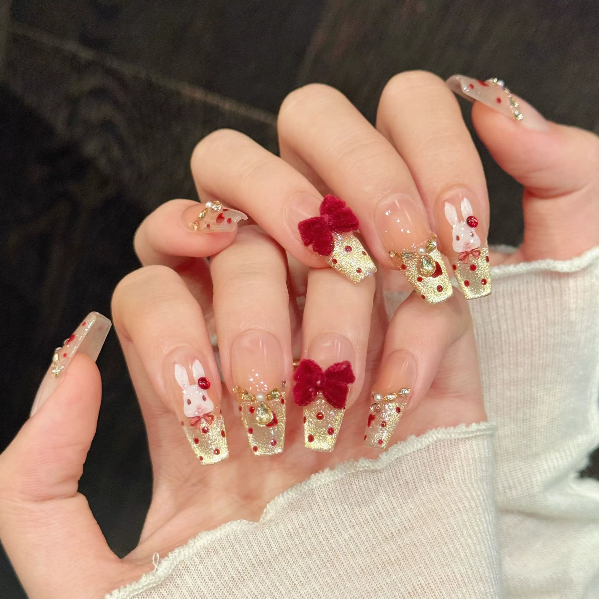 Faux ongles français œil de chat, thème du nouvel an, fait à la main, avec nœud papillon en velours,