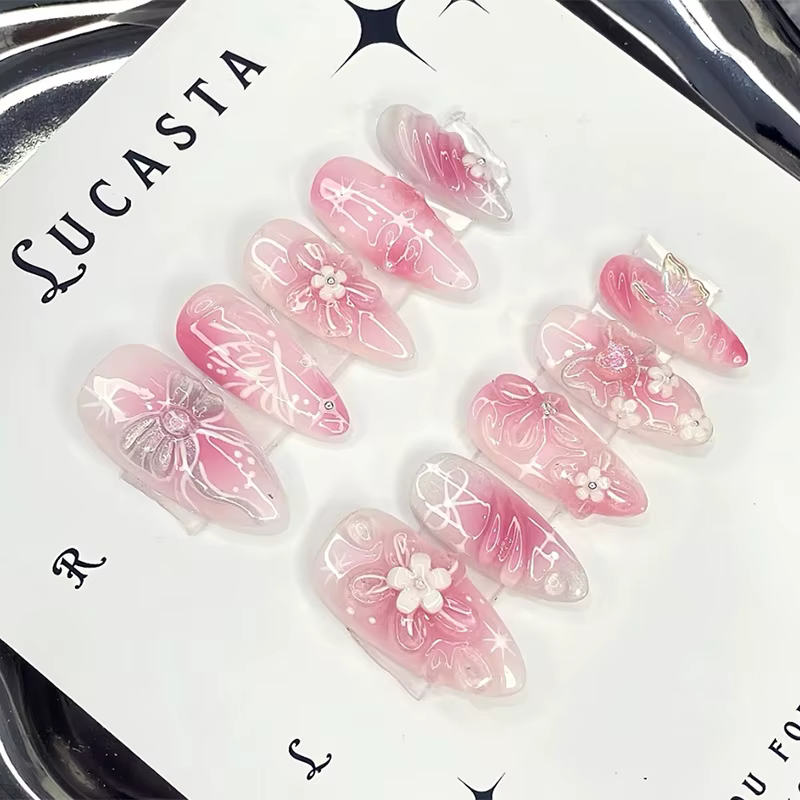 24 faux ongles 3D en forme de fraise, lapin et fleur, à presser, mi-longs, en amande, à porter, dégr