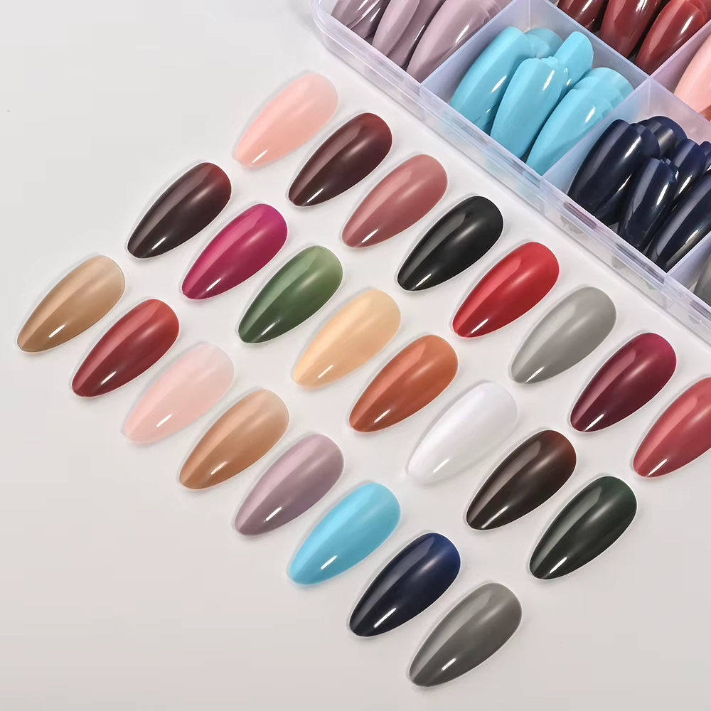 288 pièces brillant rouge/vert/bleu/blanc amande faux ongles longueur moyenne couleur unie couvertur