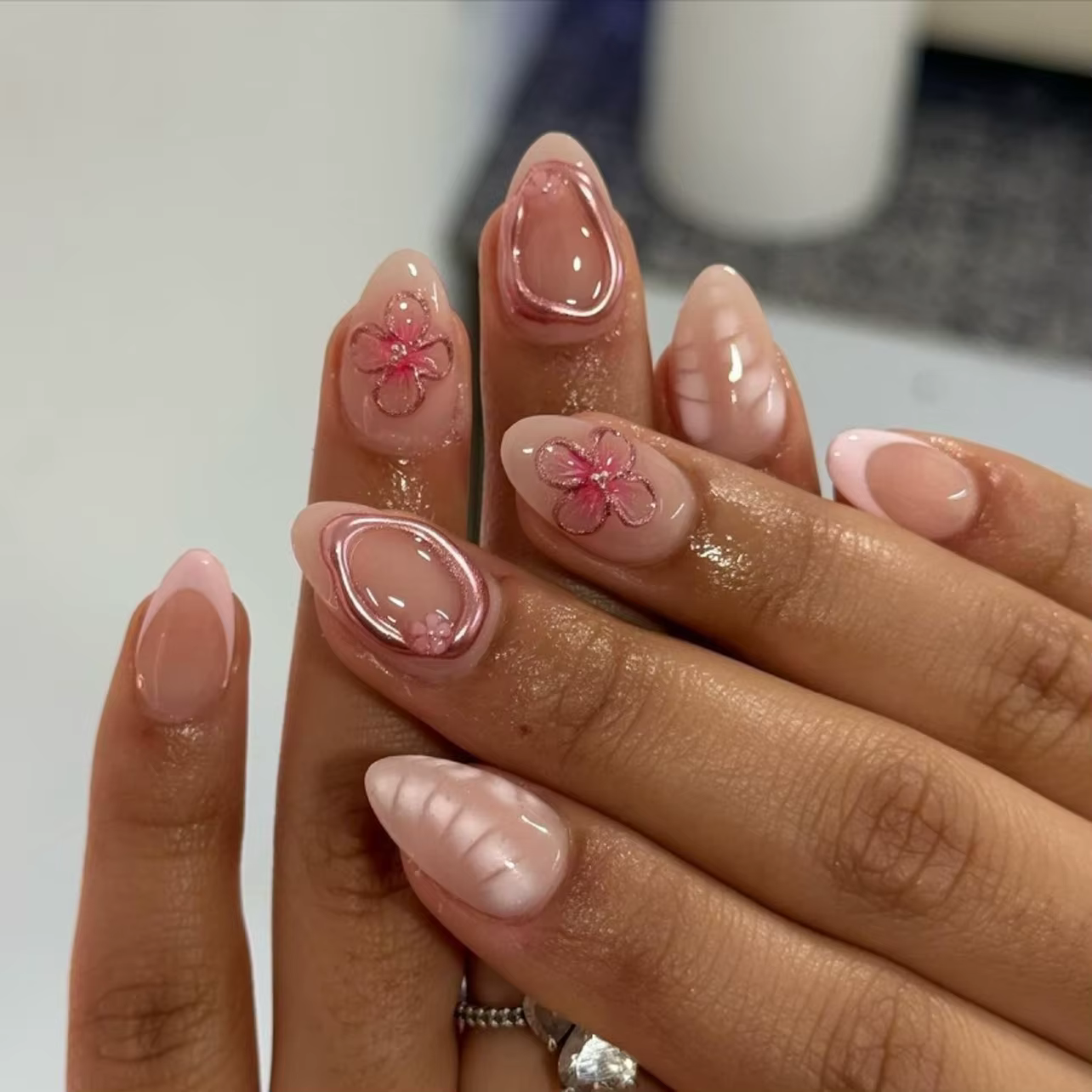 24 pièces français amande presse sur ongles motif de fleur faux ongles portable à coller faux ongles