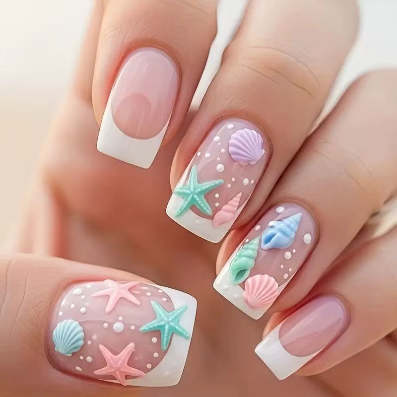 24 faux ongles à presser, design simple français, motif rayures cœur, courts carrés, en acrylique, c