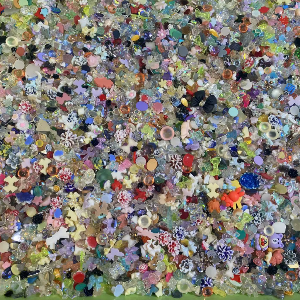 Décorations en résine pour Nail Art, 500 à 600 pièces, mélange de formes, breloques pour ongles, fou
