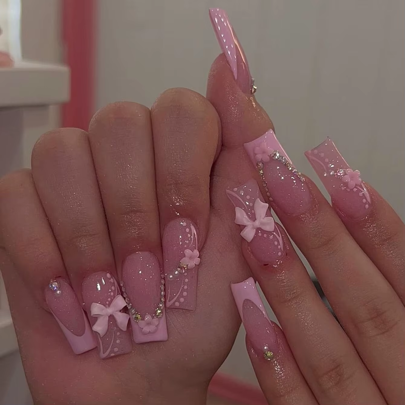 24 pièces-plaque à ongles cercueil, nœud rose 3D 3D, décoration à motif de fleur rose, réglage en st