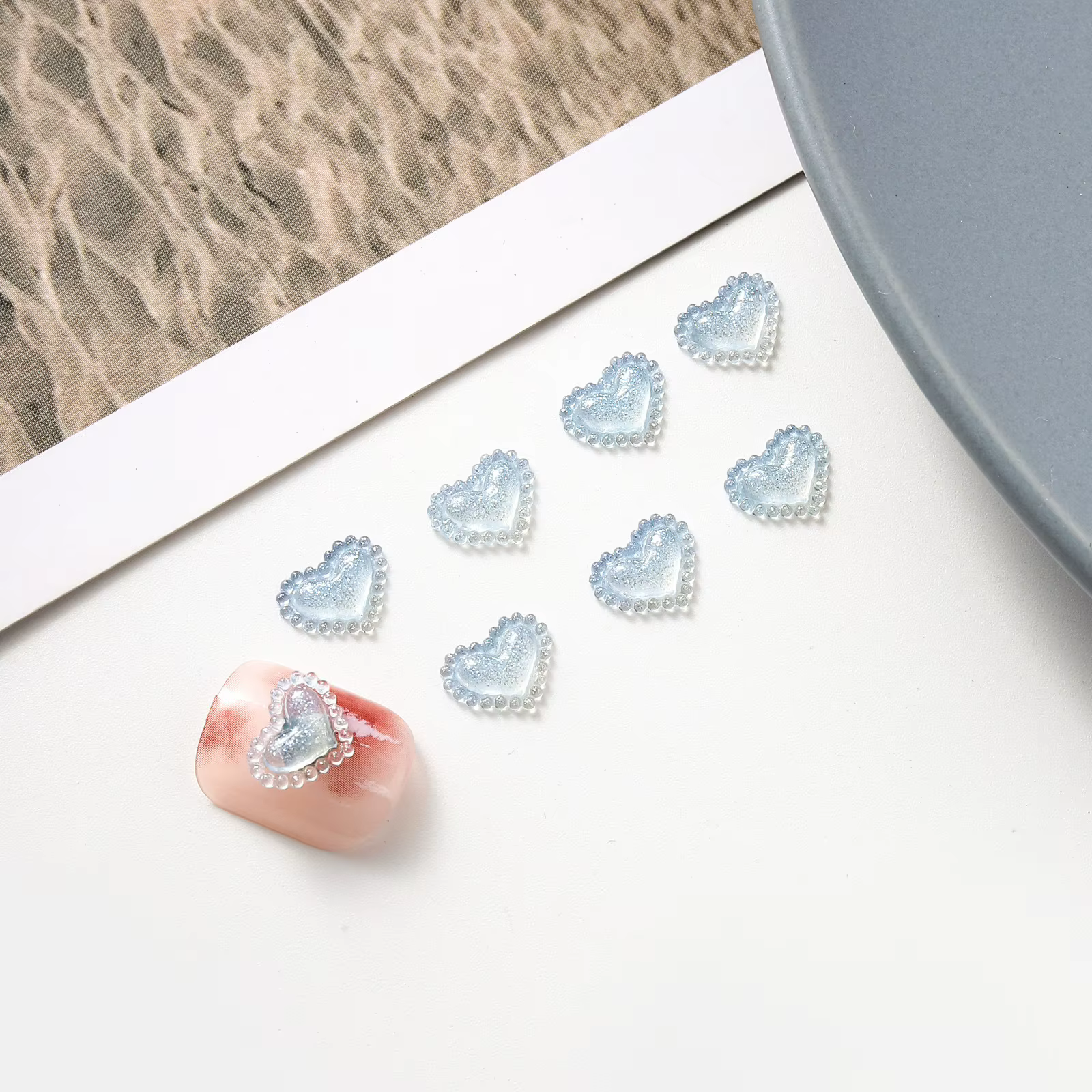 Nouveau kit d'art d'ongles d'été bleu clair mignon, série Océan, coquillages, queue de sirène, ours