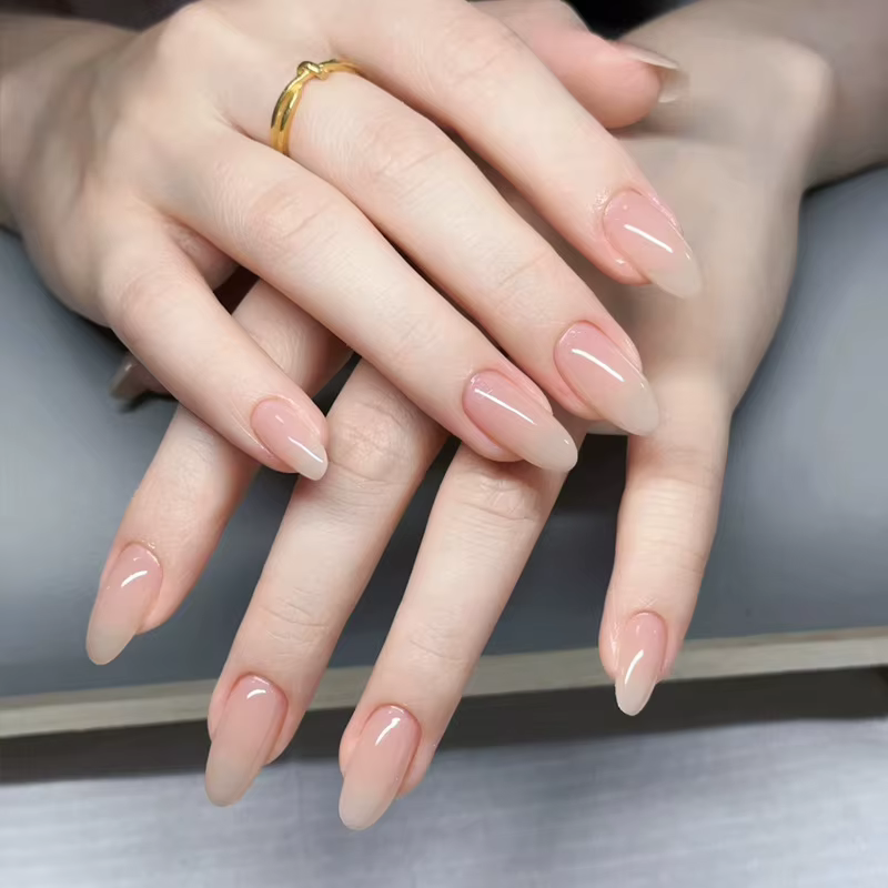 24 pièces Aurora Nude Rose presse sur ongles amande acrylique Simple faux ongles avec dégradé concep