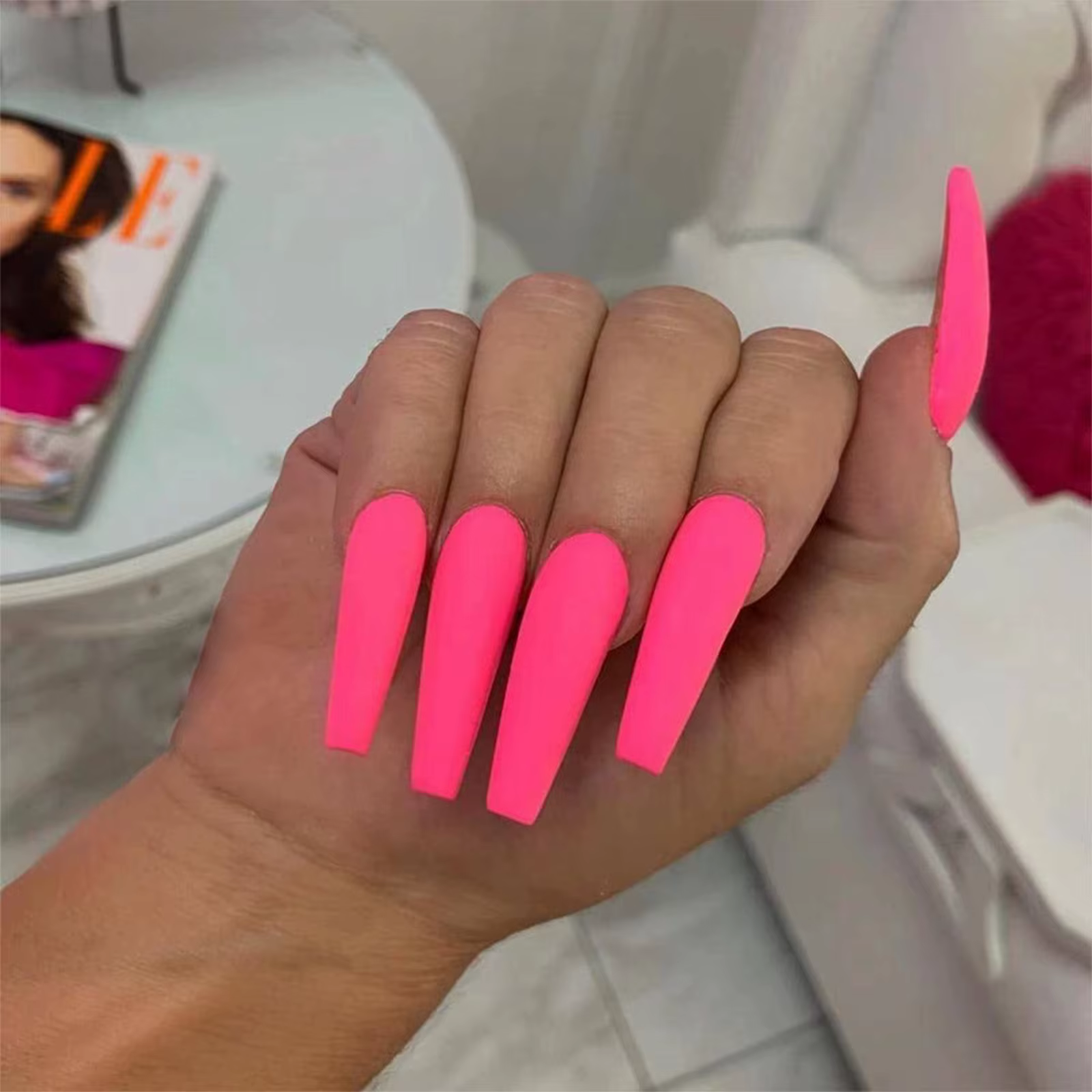 Faux Ongles en Forme de Cercueil à Couverture Complète