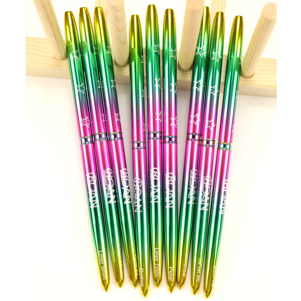 Pinceau coloré pour nail art
