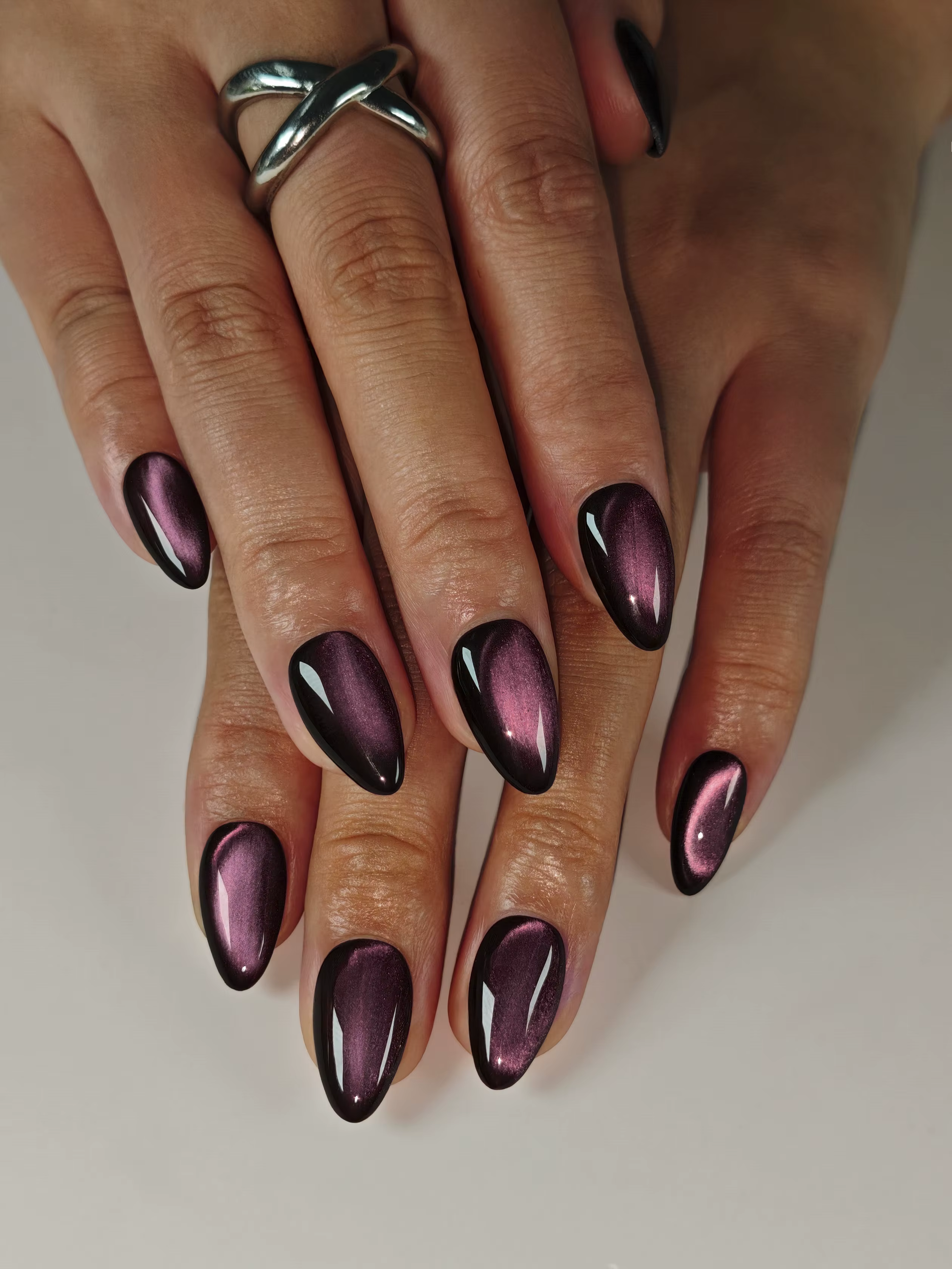 10 faux ongles press-on œil de chat rose faits main