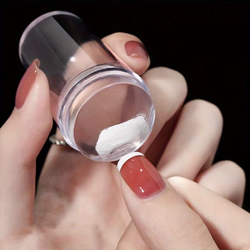 Nail Art français rapide et facile avec tampon et grattoir en silicone transparent