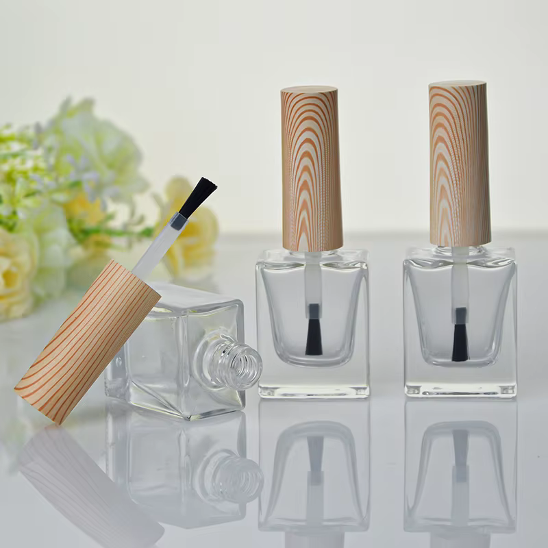 Bouteille de vernis à ongles africain