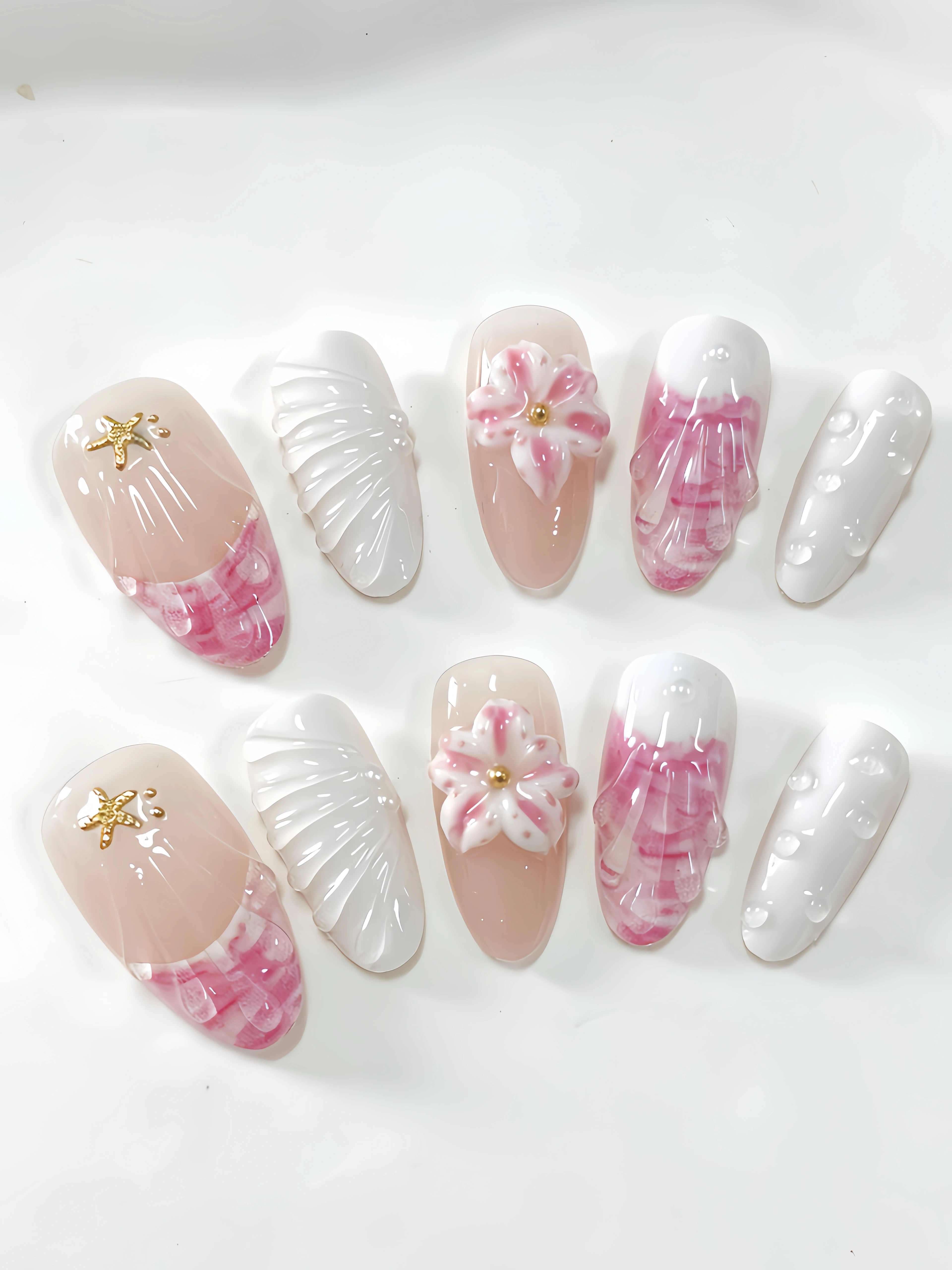 10 faux ongles de taille moyenne en forme d'amande