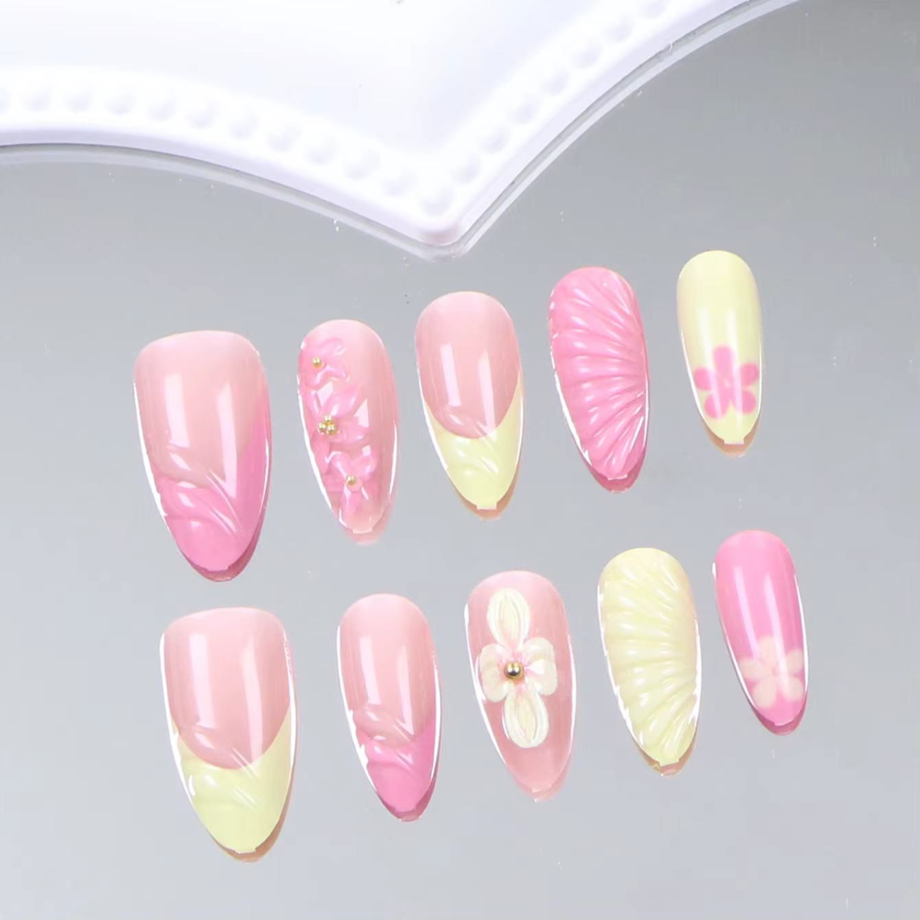Faux ongles de Style français