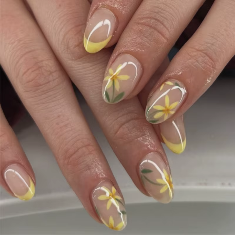 Rose rouge Rose fleurs français portable Nail Art mode court carré faux ongles détachable fini faux ongles presse sur les ongles