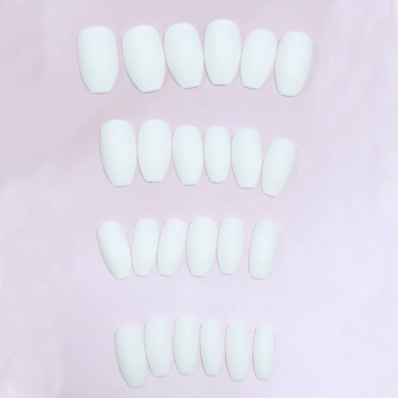 24 faux ongles givrés en forme de ballerine