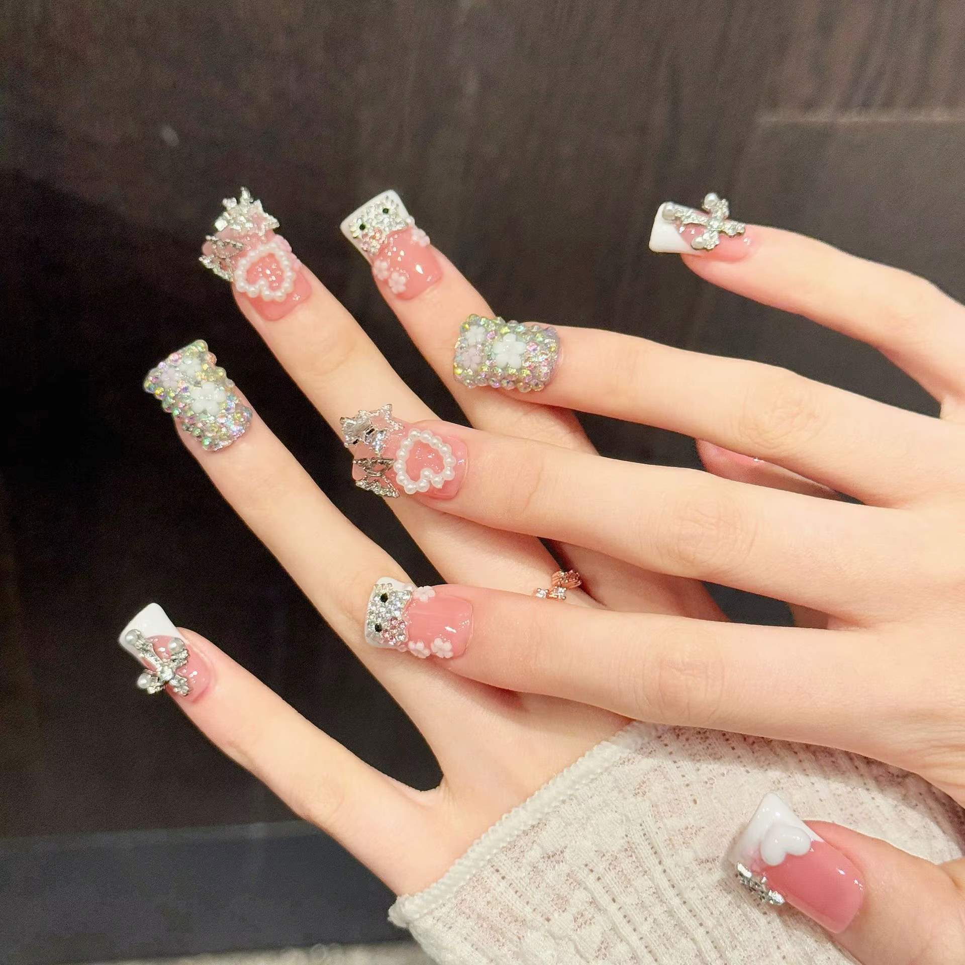 10 faux ongles en forme de canard faits à la main, style mignon pour filles, adaptés aux festivals, aux fêtes et à un usage quotidien.