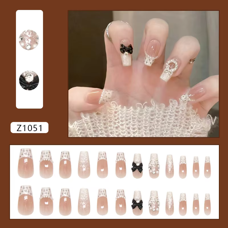 Faux ongles à presser tissés