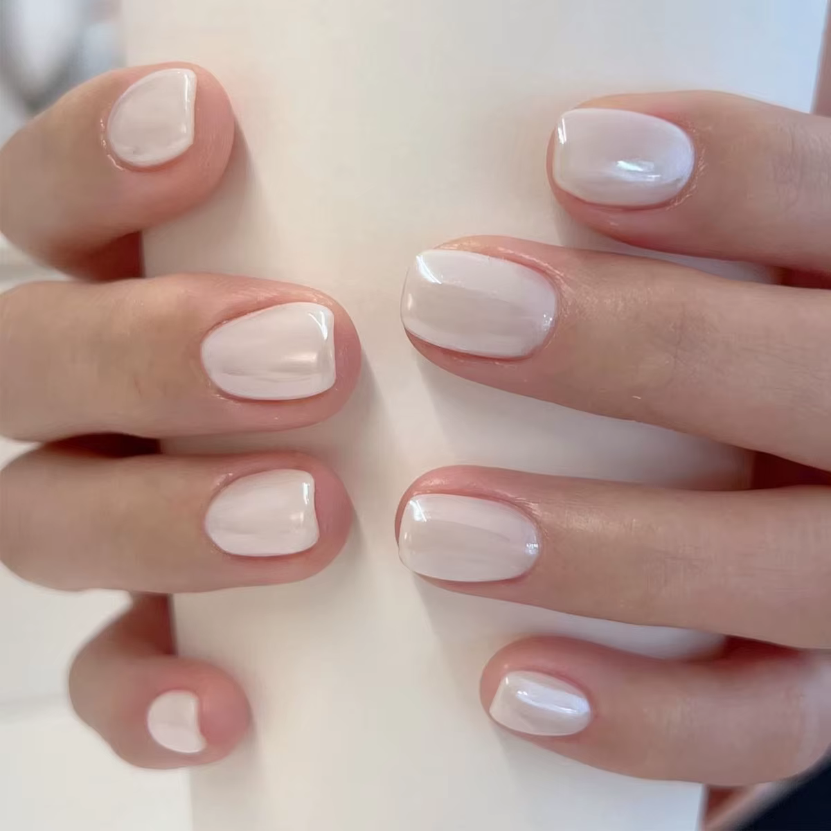 Faux ongles ovales courts et carrés