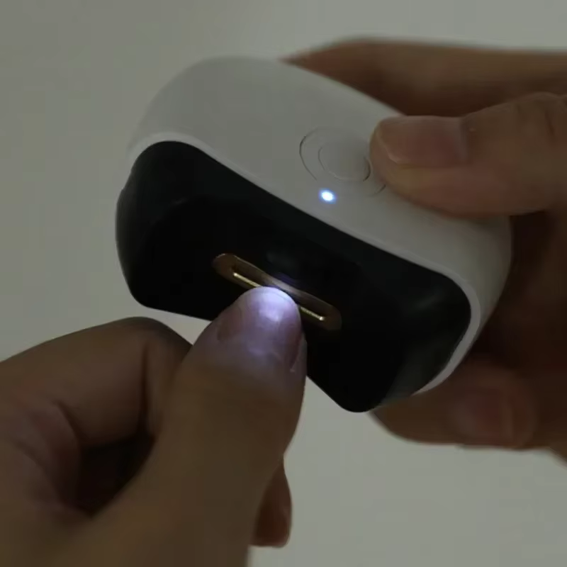 Mini coupe-ongles électrique portable