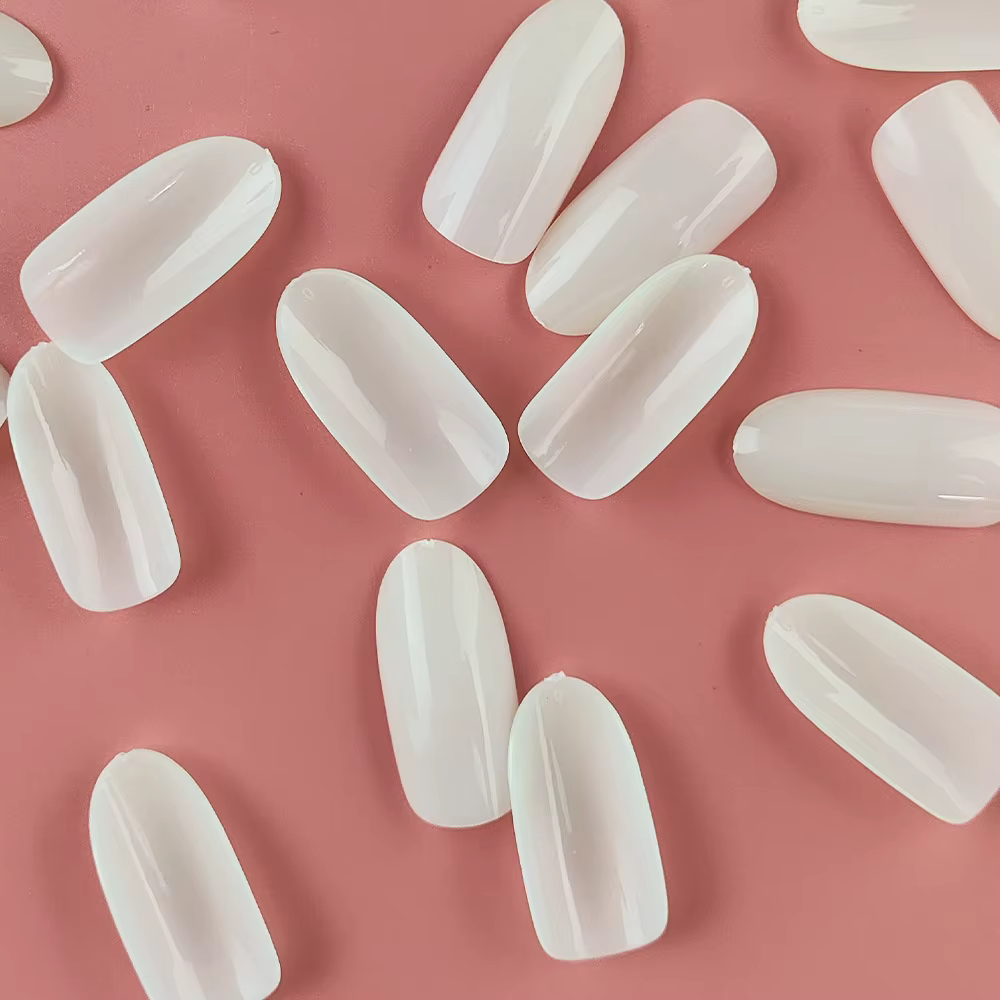 B10 faux ongles de couleur blanche