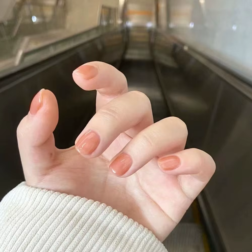 Faux ongles courts détachables