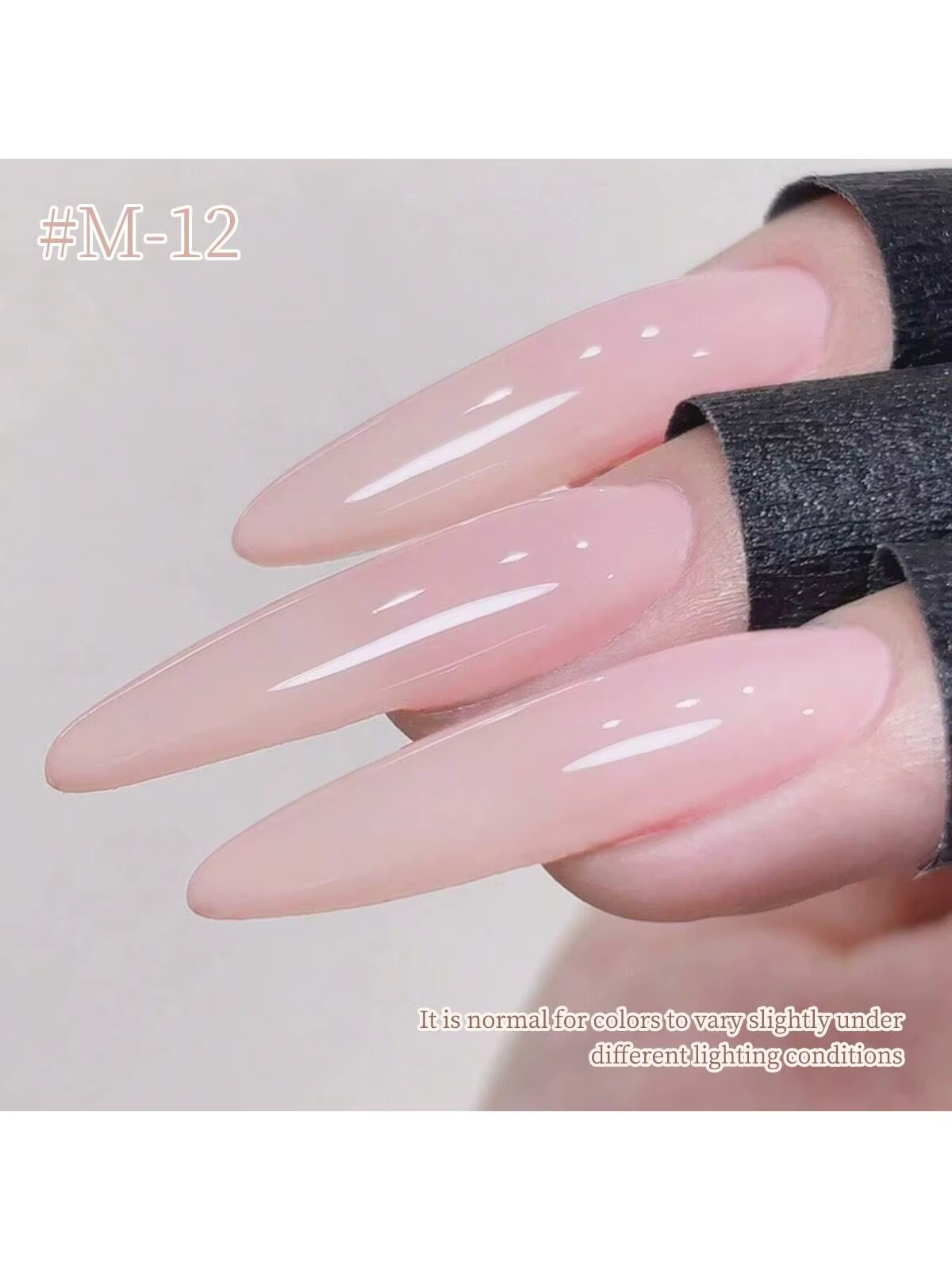 Vernis à ongles rose nu transparent