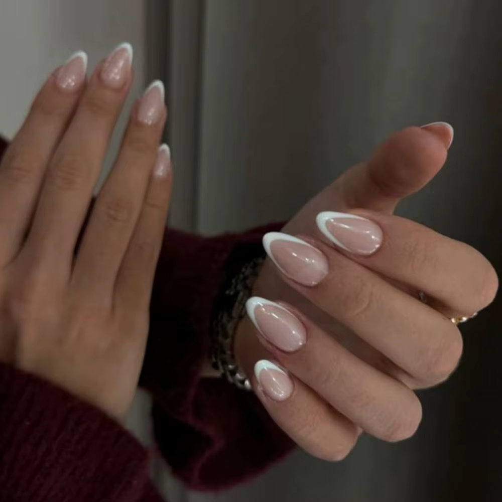 24 faux ongles classiques à bout français