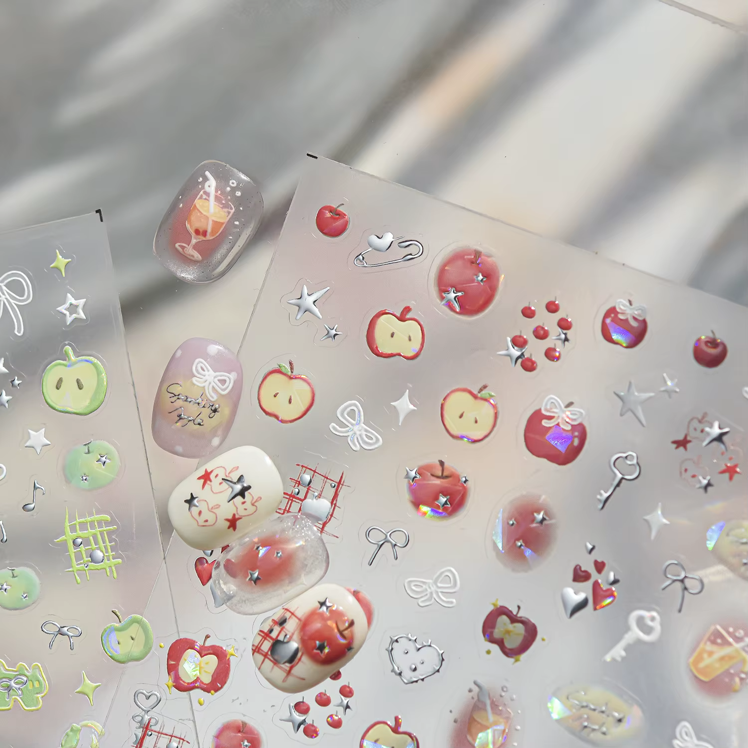 Autocollants pour ongles à motif de gelée de pommes rouges et vertes