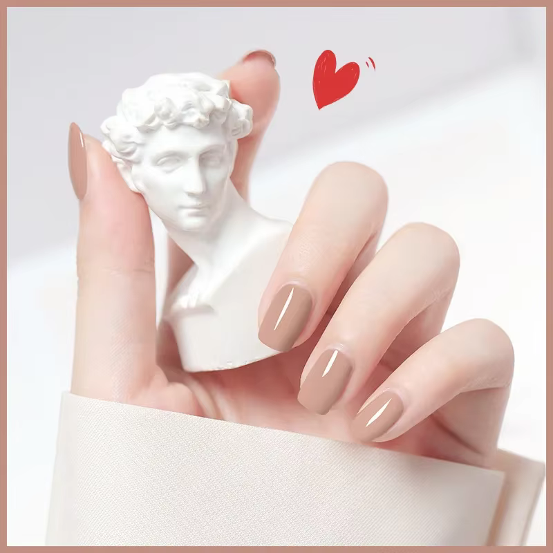 Vernis à ongles rose à base d'eau