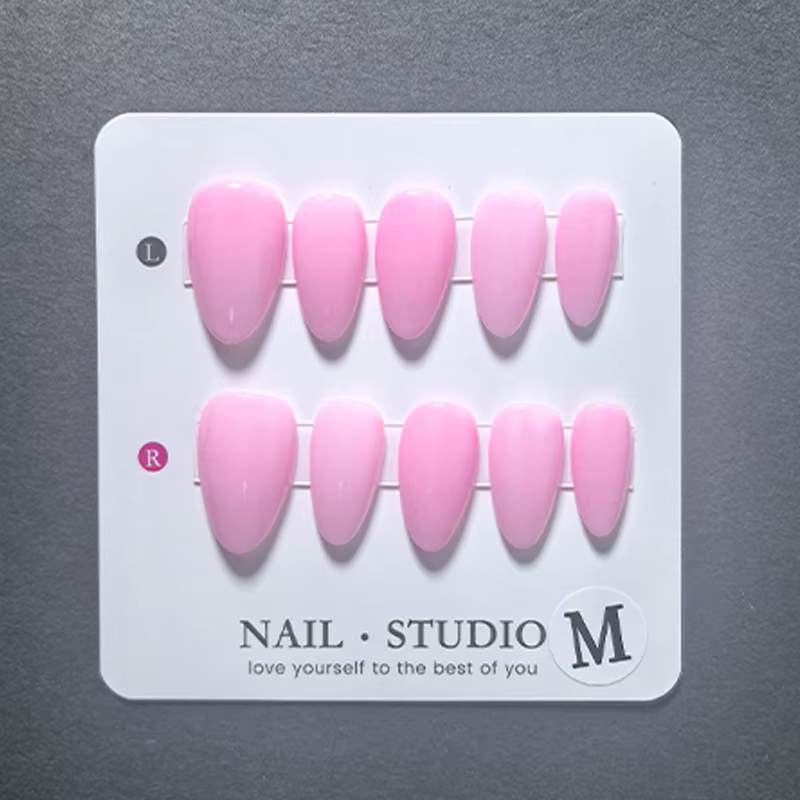10 faux ongles en amande à presser