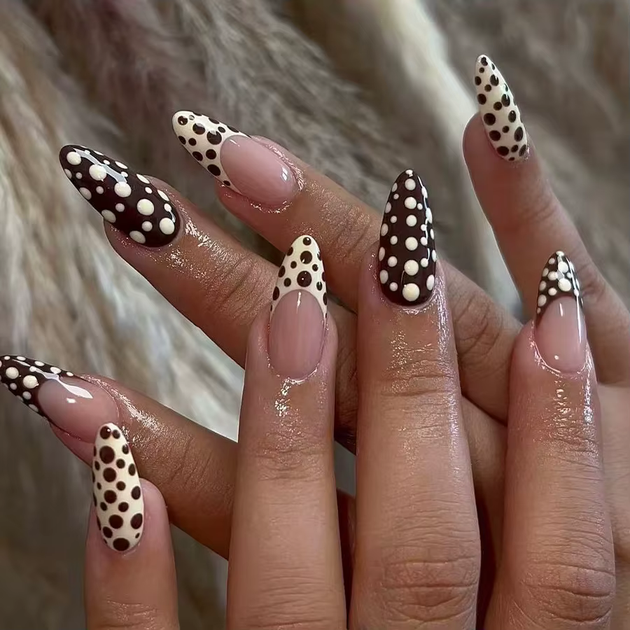 Faux ongles français rouge vin