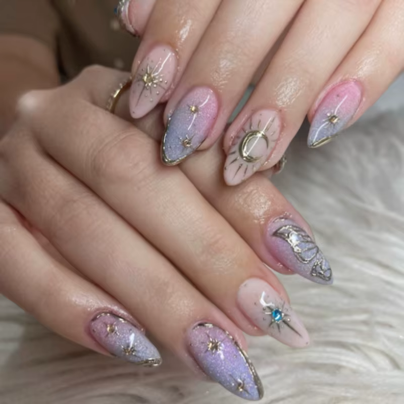 24 pièces faux ongles courts en amande ailes de papillon Nail Art avec colle paillettes fleur