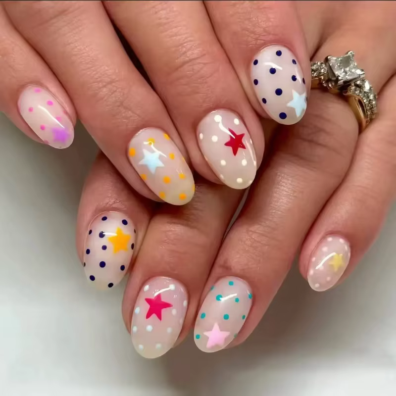 24 pièces à pois faux ongles doux Cool amande presse